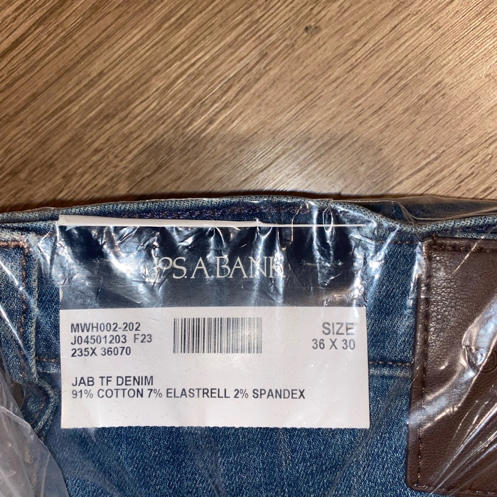 Jos. A Bank tailored fit men’s denim - Picture 4 of 6